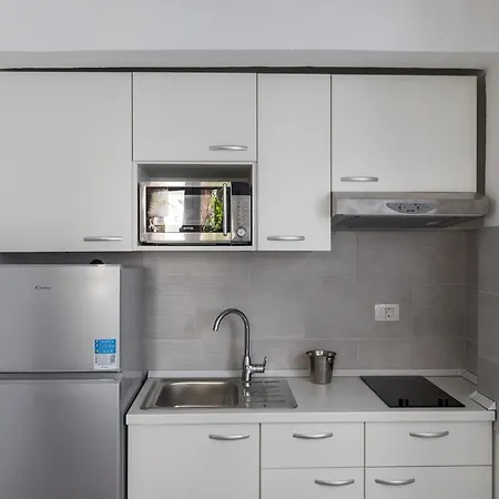 Batala Garden Apartment *